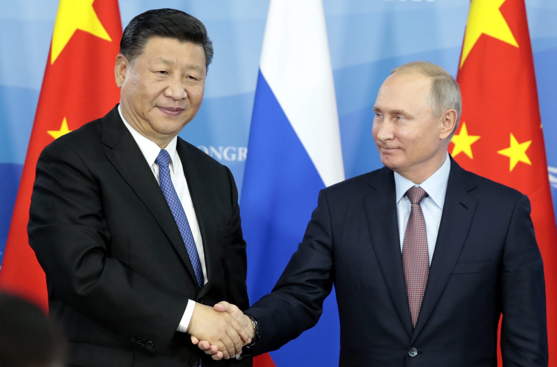 قادة الناتو يبدون قلقهم تجاه الشراكة بين روسيا والصين                                                                                                                                                                                                          