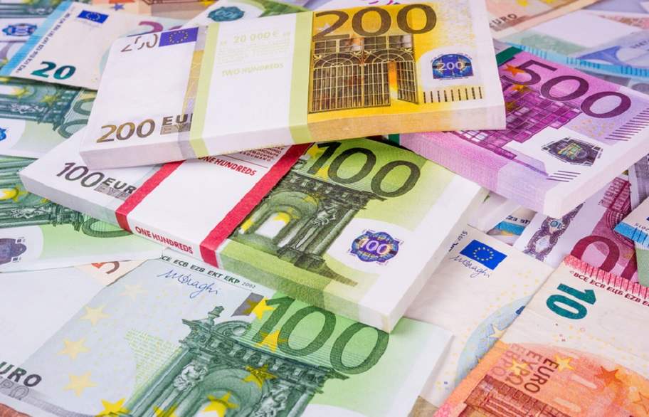 سعر اليورو مقابل الجنيه اليوم الخميس 12-2-2026 - أموال الغد