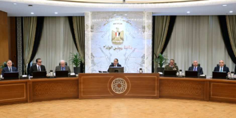 أول اجتماع للحكومة بتشكيلها الجديد.. مدبولى: المواطن أولوية أولى فى هذه المرحلة - صوت الأمة