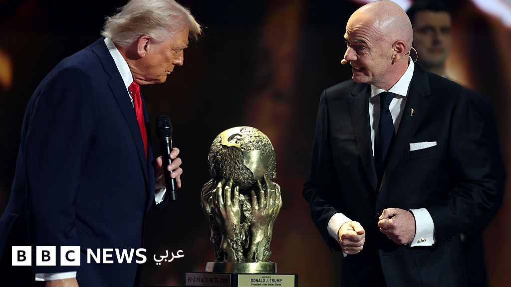 كأس العالم 2026: هل تؤثر سياسات ترامب على خسارة الولايات المتحدة لحقوق الاستضافة؟ - BBC News عربي