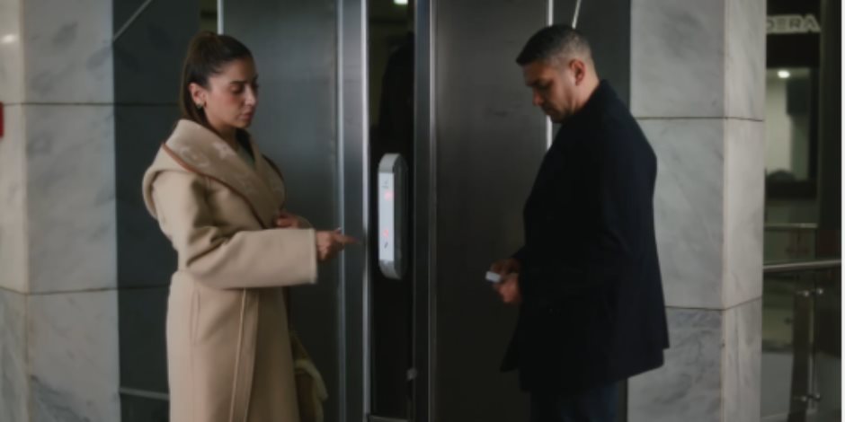  الحلقة 1.. طبيب نفسى واحد يجمع بين دينا الشربيني وآسر ياسين فى مسلسل اتنين غيرنا - صوت الأمة