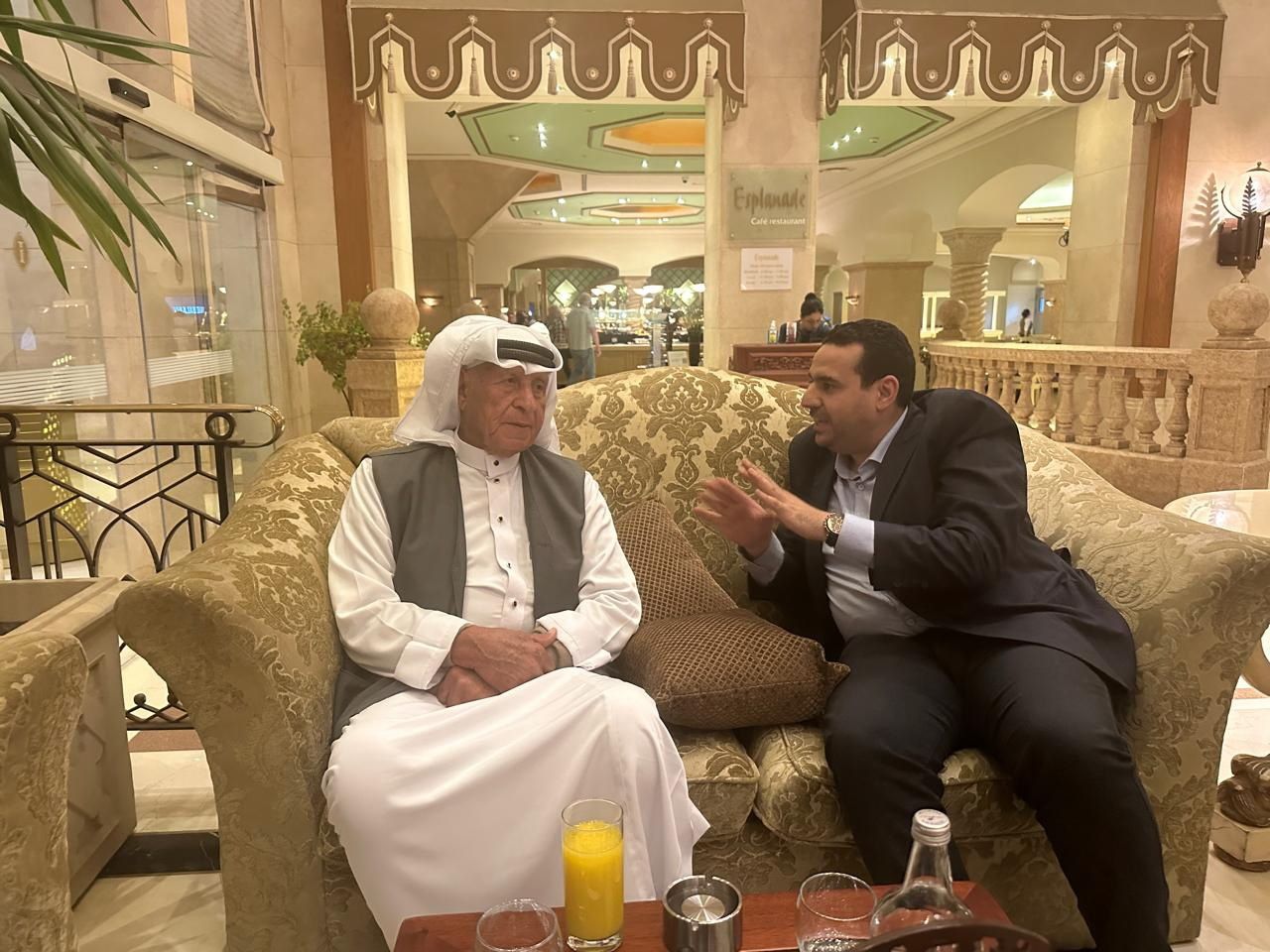 رئيس الهيئة العليا للعشائر في غزة لـ«الشروق»: لا يوجد سلاح ثقيل الآن فى غزة.. وحماس مستعدة لتسليم المقار الحكومية