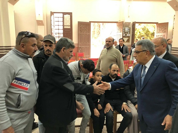 محافظ الدقهلية يعزي أسر ضحايا حادث تصادم محور 30 يونيو في المطرية