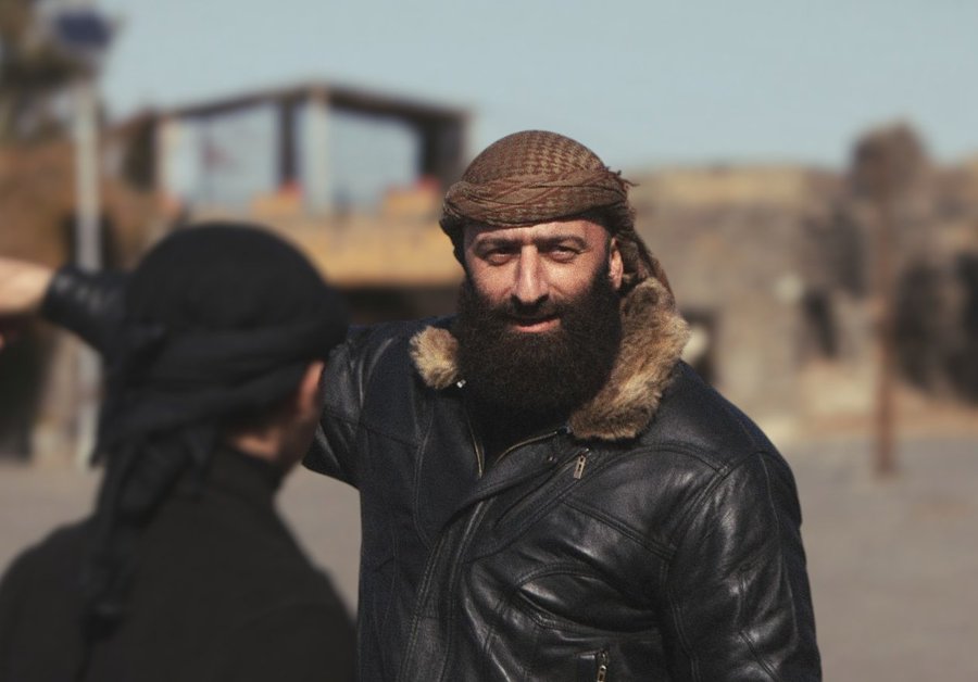 صحيفة الثورة السورية: القيادي السابق أحمد العودة يسلم نفسه للسلطات
