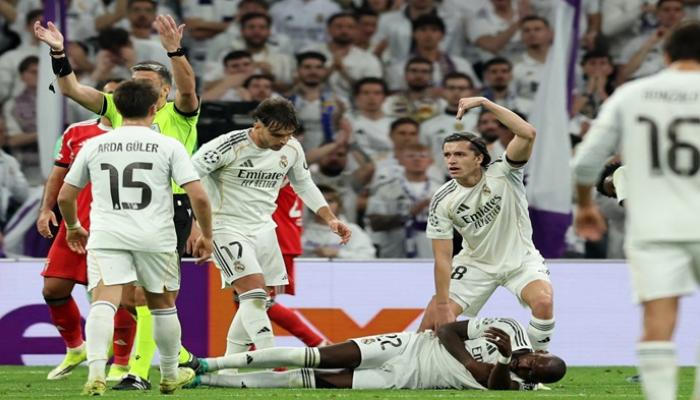 النيران الصديقة تؤلم ريال مدريد ضد بنفيكا