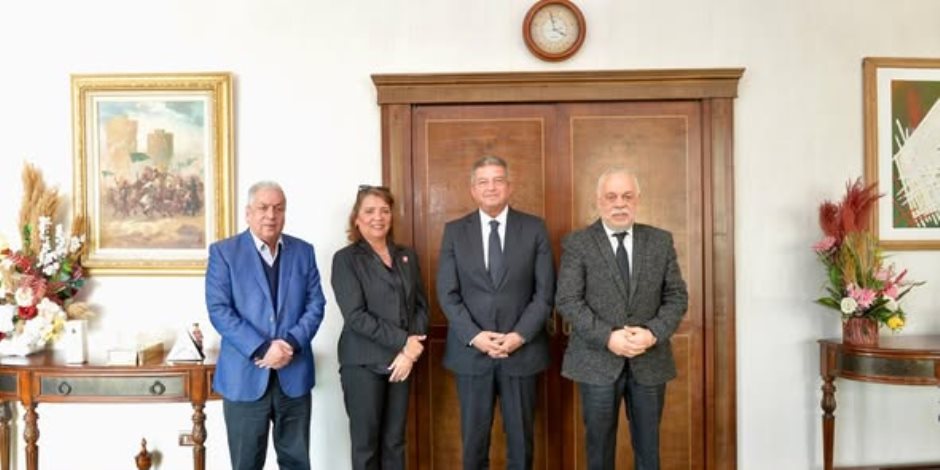 لمتابعة وتقييم الموسم الرمضاني.. رئيس الأعلى للإعلام يجتمع مع رؤساء النقابات الفنية - صوت الأمة