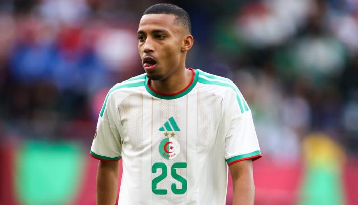 بسبب منتخب الجزائر.. بلغالي يصطدم مع مدربه في إيطاليا