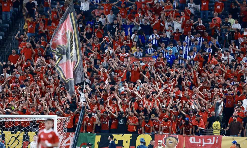 الأهلي يشكر الداخلية بعد الإفراج عن مجموعة من جماهيره.. ويجدد دعمه لبقية المحبوسين
