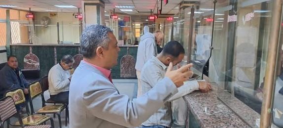 رئيس حي حلوان يتفقد المركز التكنولوجي ويتابع إنهاء إجراءات التصالح في مخالفات البناء