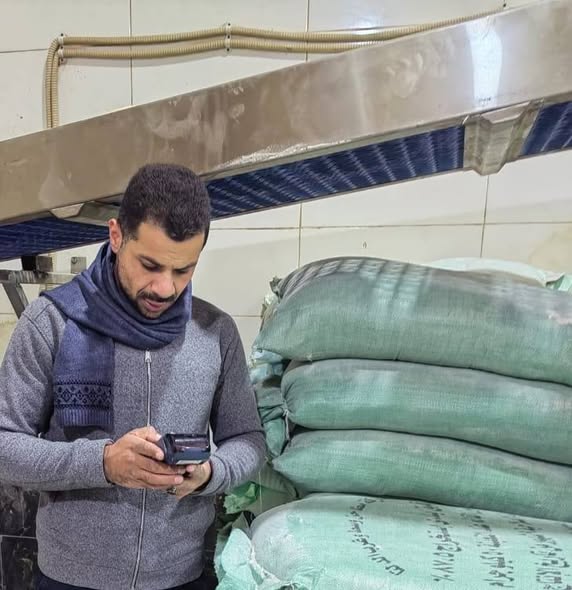 حملة تموينية بالبحيرة تضبط 1100 عبوة عصائر وسكر مجهول المصدر