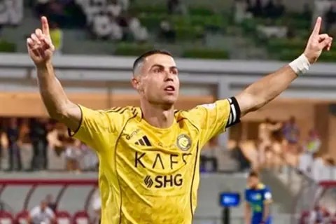 تقارير: نهاية أزمة رونالدو مع النصر السعودي