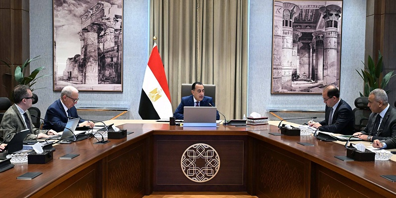 الحكومة تستعرض تقديرات الاستثمارات الحكومية في خطة التنمية 2026/2027 | أموال الغد