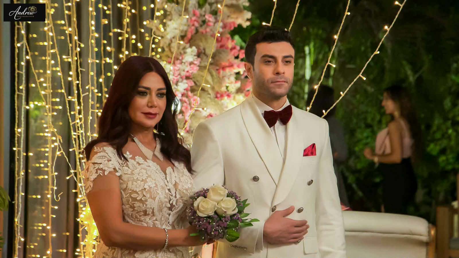 رانيا يوسف تتزوج للمرة الـ12 في مسلسل روج أسود