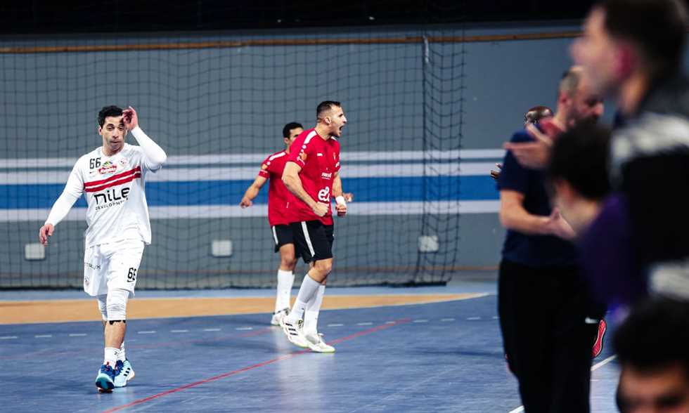 كرة يد - الأهلي ينتصر على الزمالك في دوري المحترفين ويبتعد في الصدارة