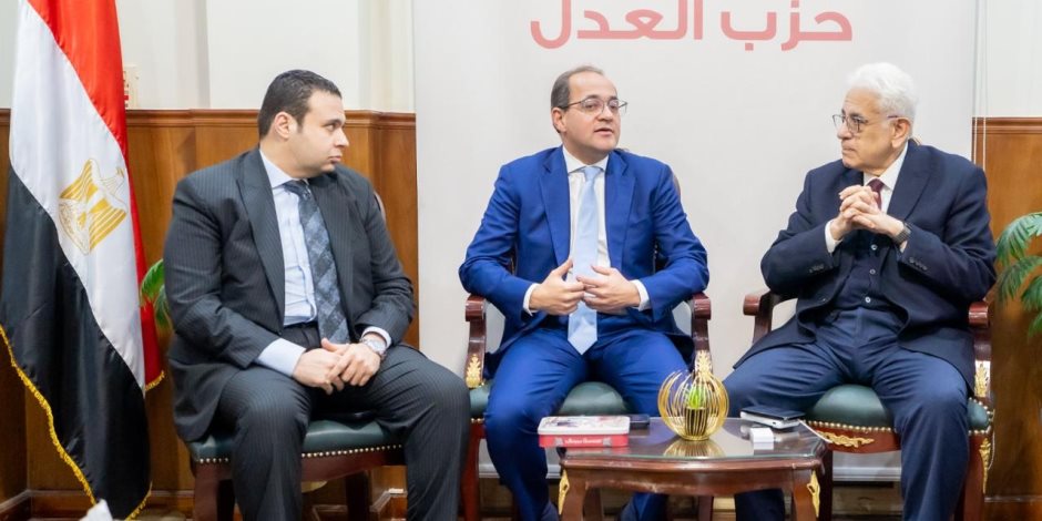 وزير المالية في حوار مع قيادات حزب العدل: قمنا بإعادة ترتيب أولويات الإنفاق في ظل الظروف الاستثنائية الصعبة - صوت الأمة