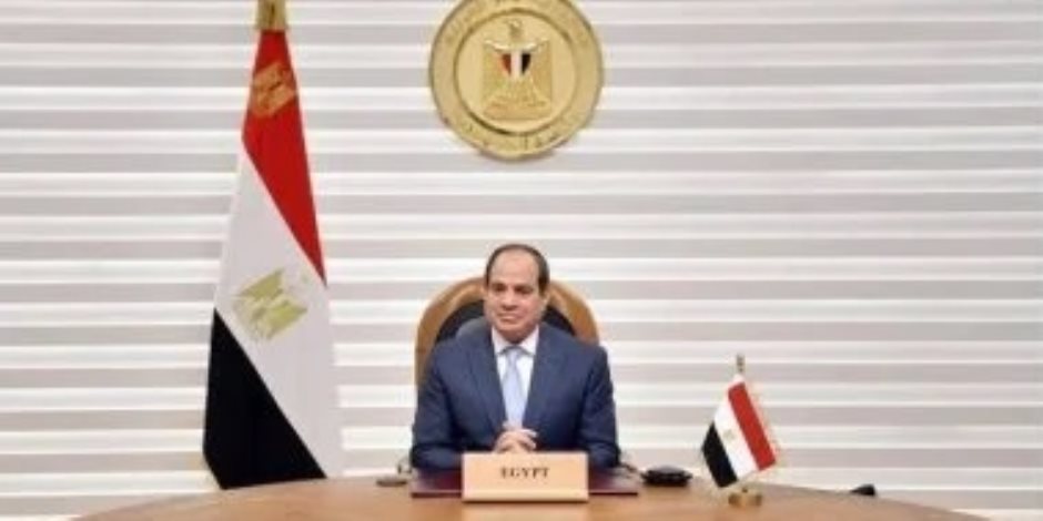 الرئيس السيسي يعود بسلامة الله إلى أرض الوطن بعد زيارة للإمارات وقطر.. ويؤكد: أمن الخليج أمتداد للأمن القومي المصري - صوت الأمة