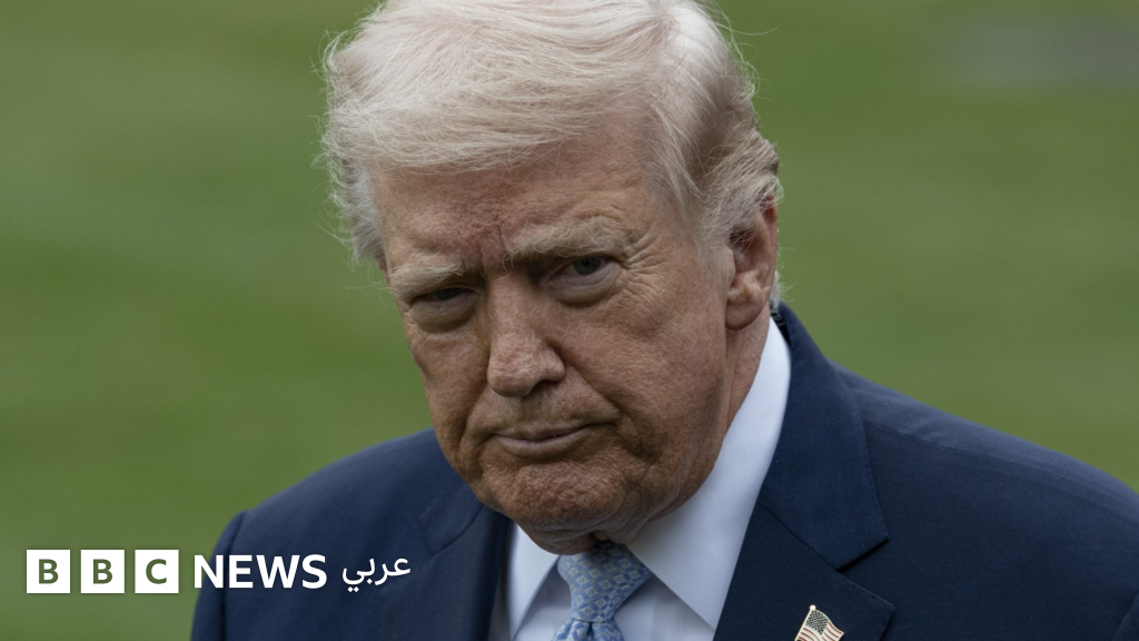 "ترامب في ورطة من صنعه. وهناك مخرج واحد" – مقال في التليغراف - BBC News عربي
