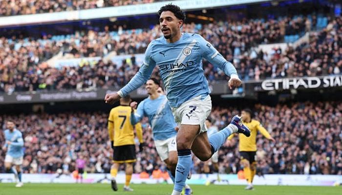 هل يتسبب برشلونة في انتقال عمر مرموش إلى أتلتيكو مدريد؟