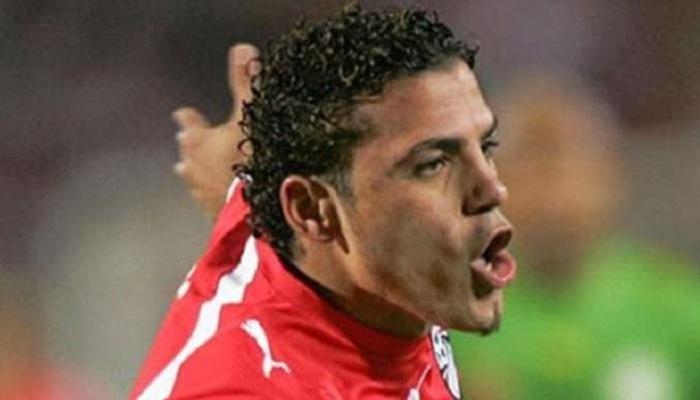 من الشناوي إلى زيزو.. عمرو زكي يفند أزمات الأهلي المصري