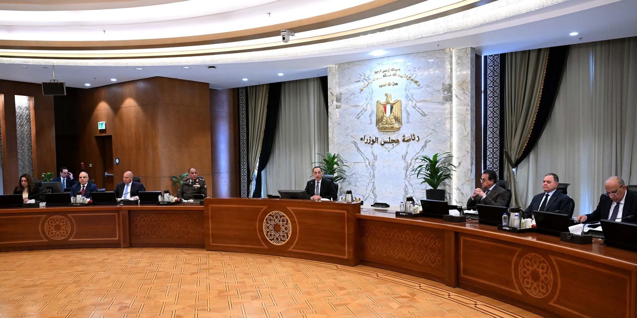 الحكومة تعتمد موازنة 2026/2027 بإيرادات 4 تريليونات جنيه | أموال الغد