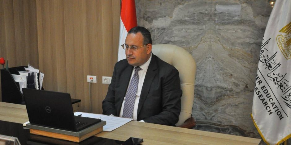 بعد اكتشاف نوع جديد من أسلاف القردة العليا.. وزير التعليم العالي: نعمل على توفير بيئة محفزة تمكن الباحث المصري من الإبداع - صوت الأمة