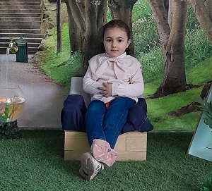قلبي يتفتت.. سيدة لبنانية تروي اللحظات الأخيرة في حياة ابنتها قبل استشهادها في قصف إسرائيلي