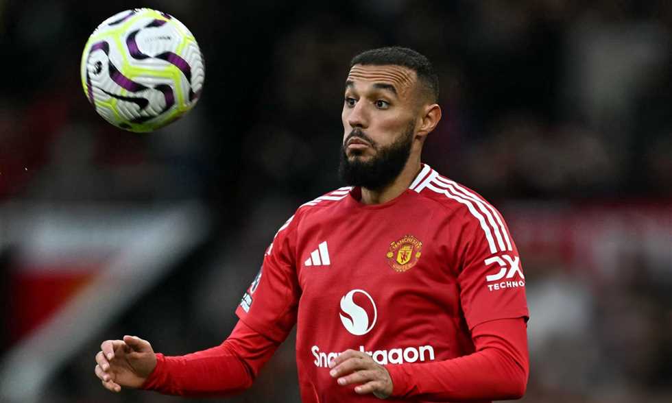 مزراوي: كاريك يعرف كيف تسير الأمور في مانشستر