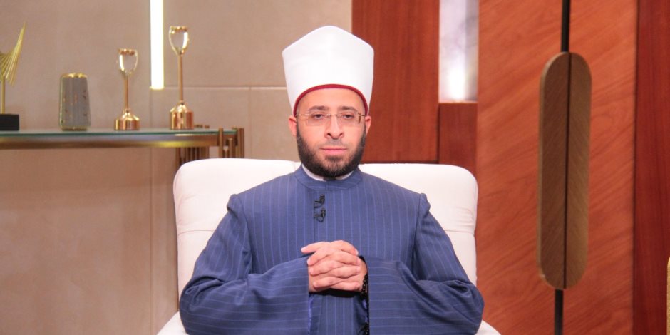 الأوقاف تبدأ توزيع 7000 زي أزهري كامل للأئمة - صوت الأمة