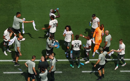كأس العالم 2026: فواصل إعلانية أثناء استراحات شرب المياة