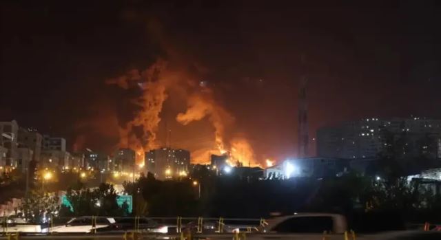 الحرس الثوري الإيراني يستهدف مصافي حيفا النفطية ويوضح السبب