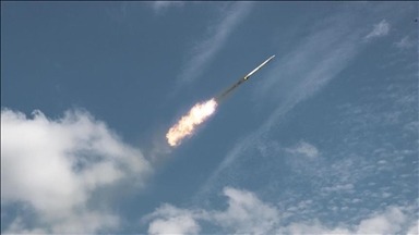إيران تطلق صاروخا عنقوديا على وسط إسرائيل وأنباء عن إصابة شخصين بجروح خطيرة