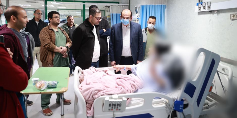 نائب وزير الصحة يجري جولة تفقدية مفاجئة لمستشفى السلام التخصصي ومركز طب أسرة «أهالينا» - صوت الأمة