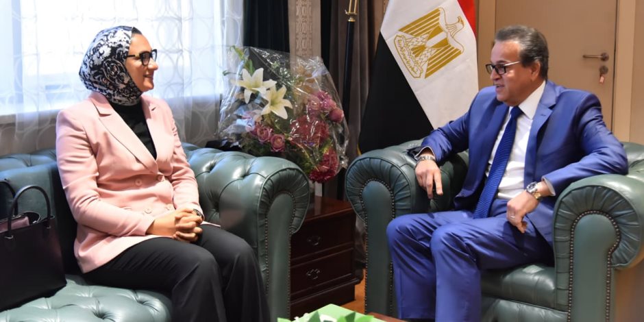وزير الصحة يستقبل محافظ الوادي الجديد لمتابعة المشروعات الصحية الجارية - صوت الأمة