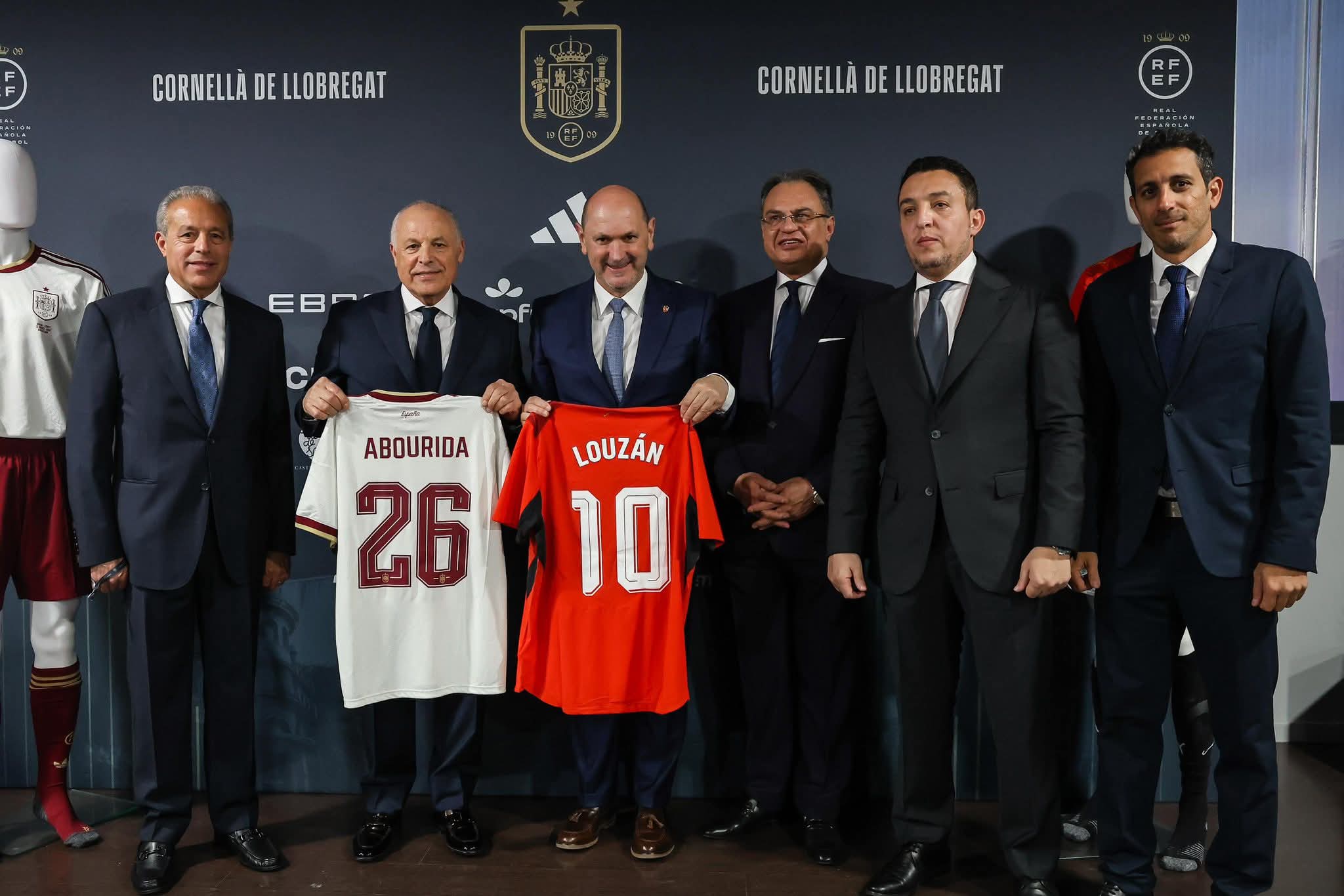 أبو ريدة: أداء منتخب مصر أمام إسبانيا فاق التوقعات