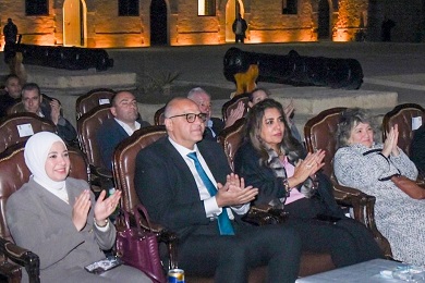 قلعة قايتباي تستقبل دبلوماسية المتوسط.. جولة تاريخية لوفود اتفاقية برشلونة في قلب الإسكندرية
