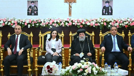 محافظ البحيرة تهنئ نيافة الأنبا إيلاريون بمناسبة عيد القيامة المجيد داخل مطرانية دمنهور