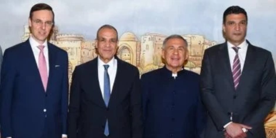 وزير الخارجية يلتقى رئيس جمهورية تتارستان لبحث تعزيز التعاون الثنائى - صوت الأمة