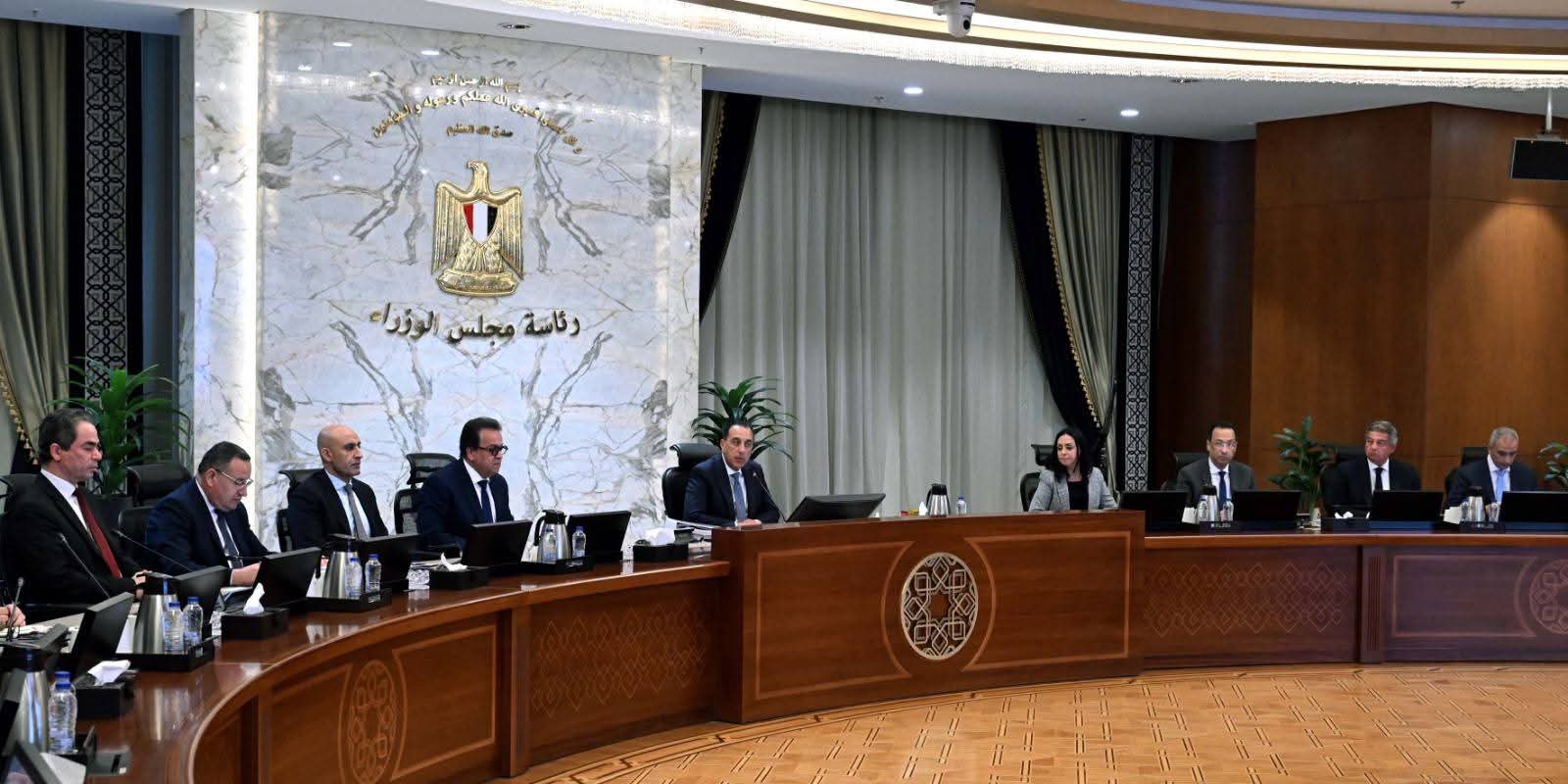 رئيس الوزراء يوجه بالانتهاء من مسودة قانون حماية الأطفال على الإنترنت بمصر | أموال الغد