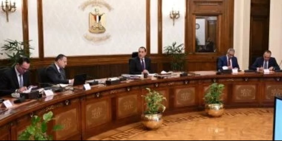 خلال اجتماع اليوم .. الحكومة تعلن إتاحة شريحة الطفل بباقات إنترنت آمنة يتحكم بها الأب قبل 30 يونيو - صوت الأمة