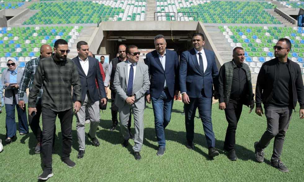 لبدء التدريبات في أقرب وقت ممكن.. محافظ بورسعيد يوجه بتكثيف العمل في استاد المصري