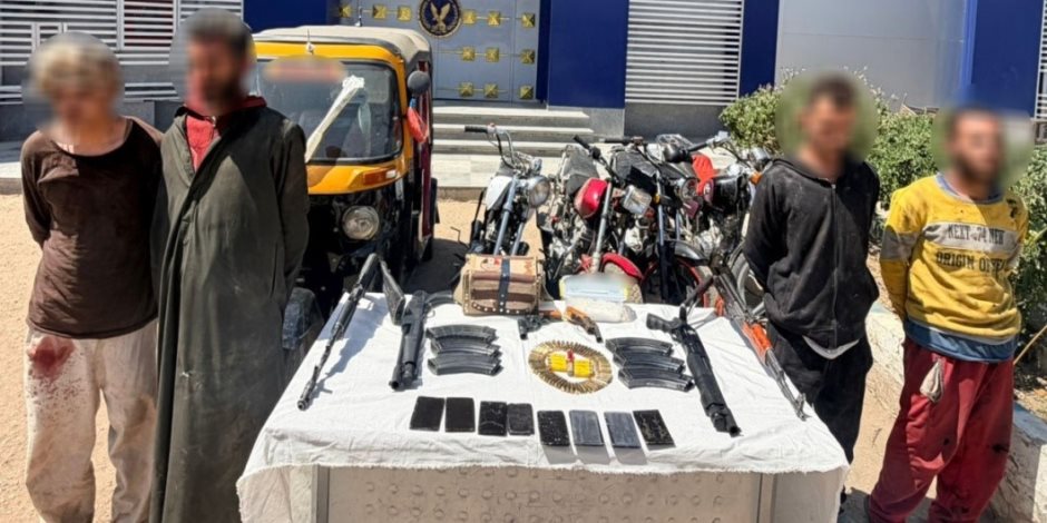 ضبط تشكيل عصابي تخصص نشاطه الإجرامي في سرقة المواطنين بالإكراه والإتجار في المخدرات بسوهاج - صوت الأمة