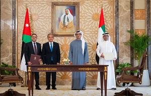 نائب رئيس الإمارات ورئيس الوزراء الأردني يشهدان توقيع اتفاقية بين البلدين لإنشاء شبكة سكك حديدية