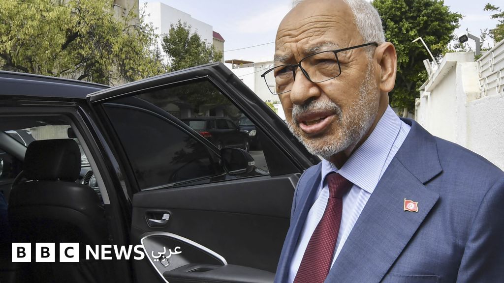 راشد الغنوشي: أحكام السجن لمدد تُقدر بعقود بحق زعيم حركة النهضة في تونس - BBC News عربي