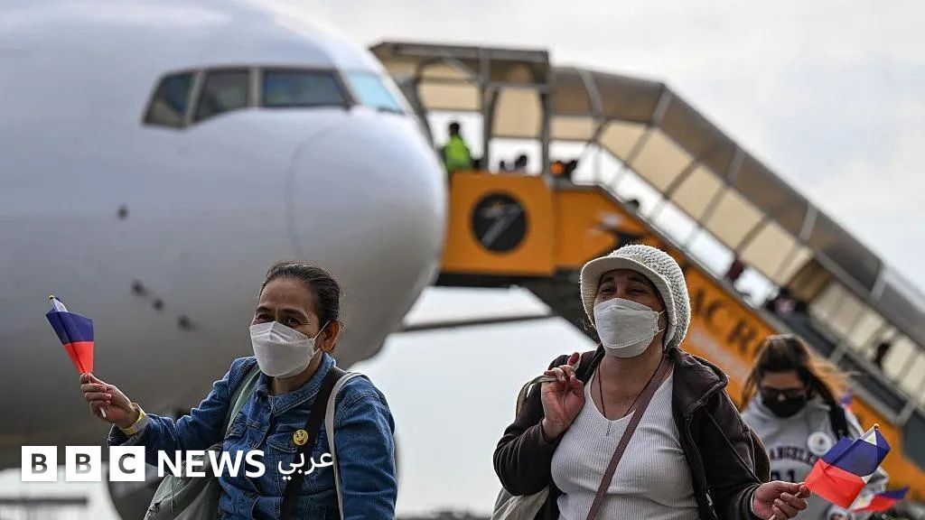 عمال آسيويون مهاجرون: هل تستحق وظائف الخليج مخاطر الحرب المميتة؟ - BBC News عربي
