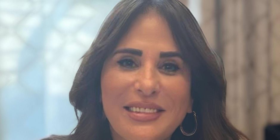 وزيرة الإسكان تتابع موقف تنفيذ مشروعات المرافق والطرق بالمناطق الصناعية في مدينة أكتوبر الجديدة - صوت الأمة