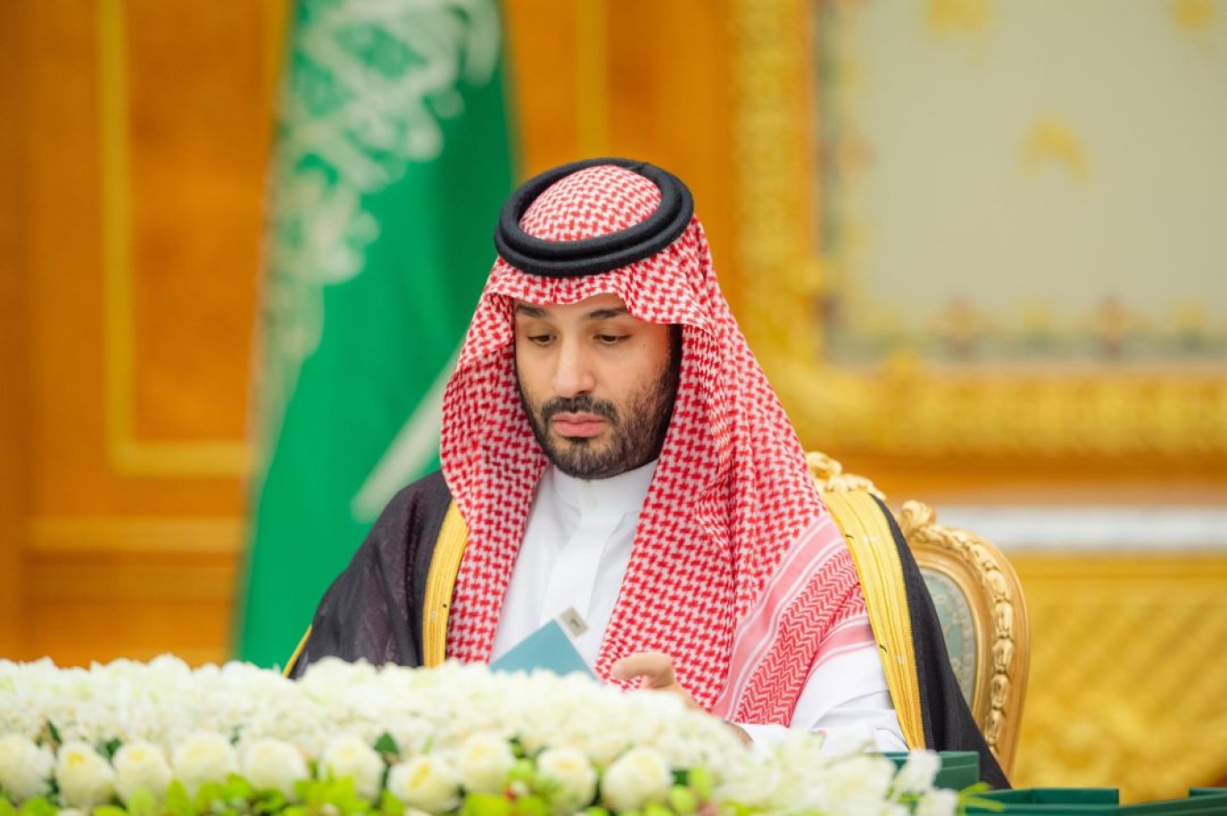 ولي العهد السعودي يؤكد وقوف المملكة إلى جانب لبنان لبسط سيادته على أراضيه