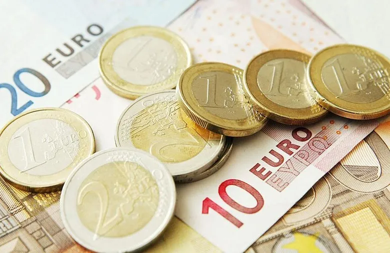 سعر اليورو مقابل الجنيه في نهاية اليوم الأربعاء 22-4-2026 | أموال الغد