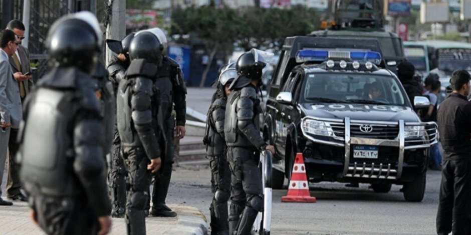 ضبط أحد الأشخاص لإدارته كيان تعليمي "بدون ترخيص" بالقاهرة للنصب والاحتيال على المواطنين - صوت الأمة