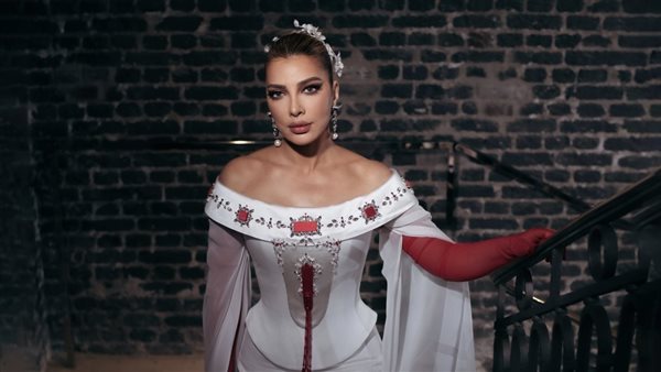 أمام 6 آلاف مشاهد.. حفل تاريخي لأصالة في العاصمة الفرنسية باريس