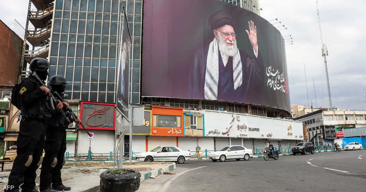 عسكرة القيادة.. كيف تحولت إيران إلى نسخة أكثر تشددا؟